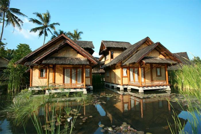 Kampung Sumber Alam Garut Hotel Exterior photo